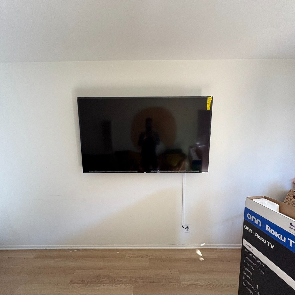 TV mounting job